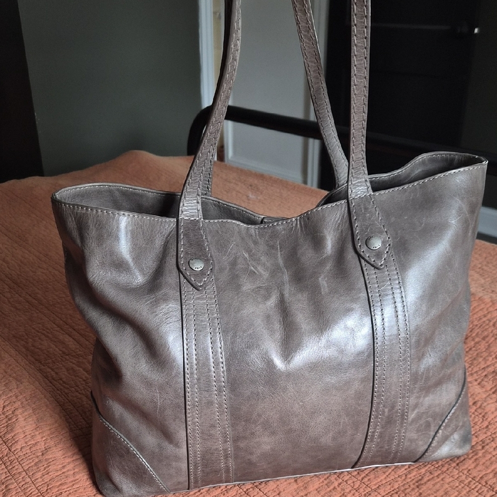Frye Melissa Shopper View 2